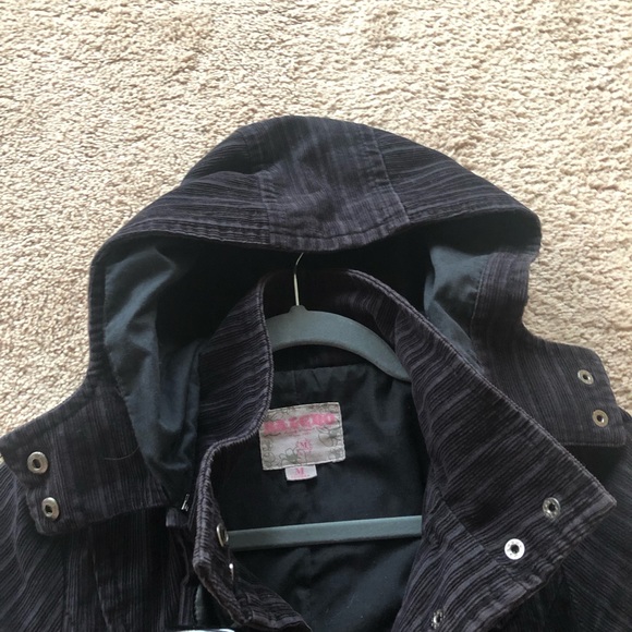 Jacket - Picture 2 of 3